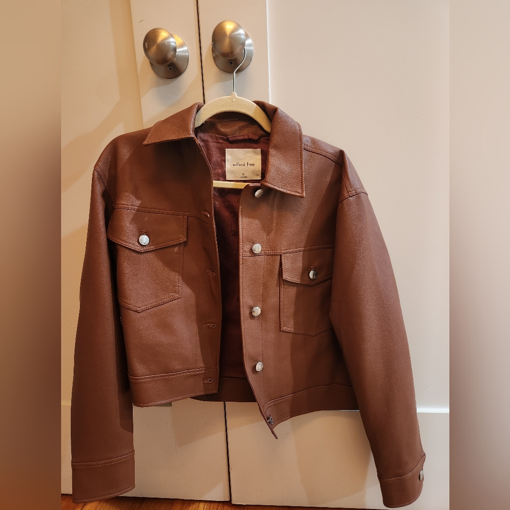 Aritzia Wilfred Gaze Vegan Leather Jacket
